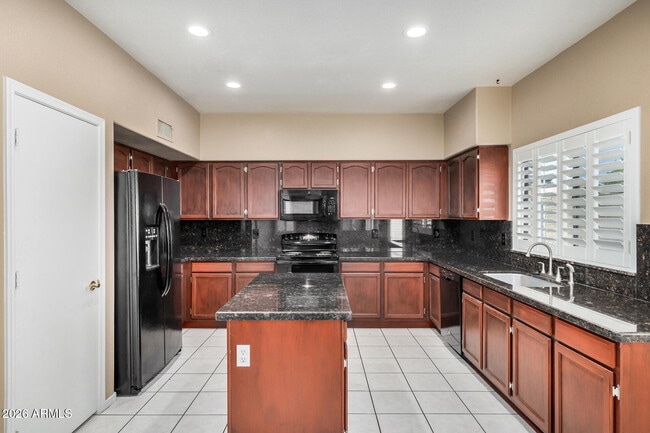 Building Photo - 4334 E Anderson Dr