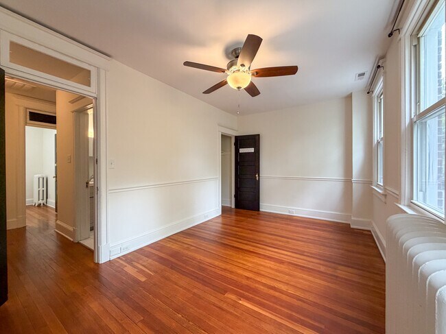 Building Photo - 1226 Jefferson St NW