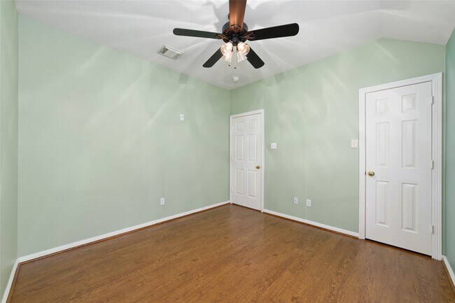 Building Photo - 12215 Salmon Creek