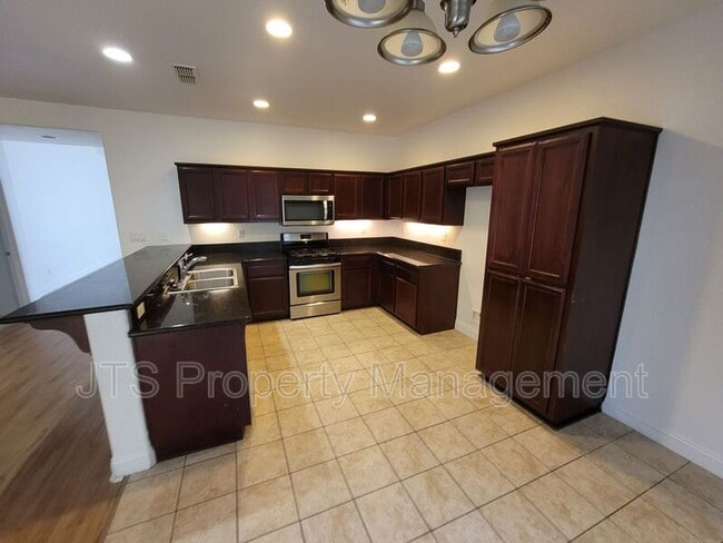 Building Photo - 11785 Rose Wind Ct