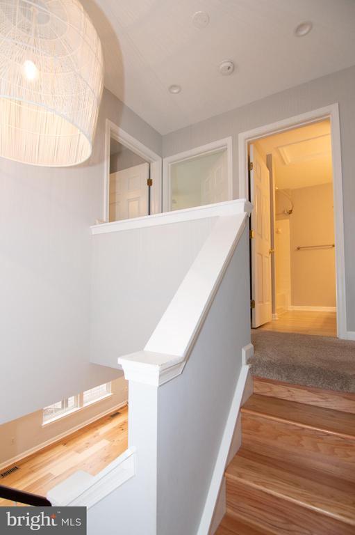 Building Photo - 110 Ingle Pl