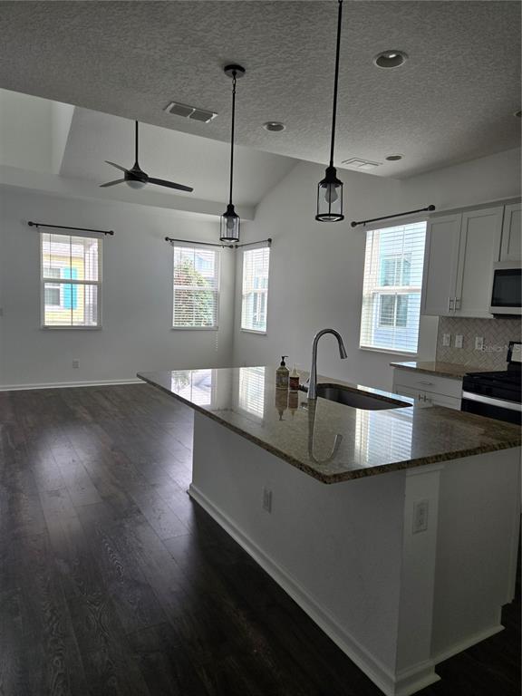 Building Photo - 562 Landshark Blvd