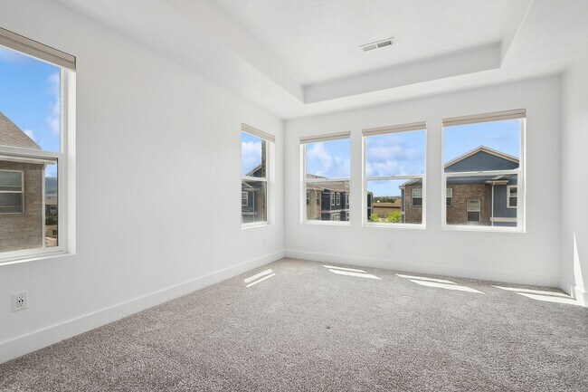Building Photo - 1792 W Torlundy Dr