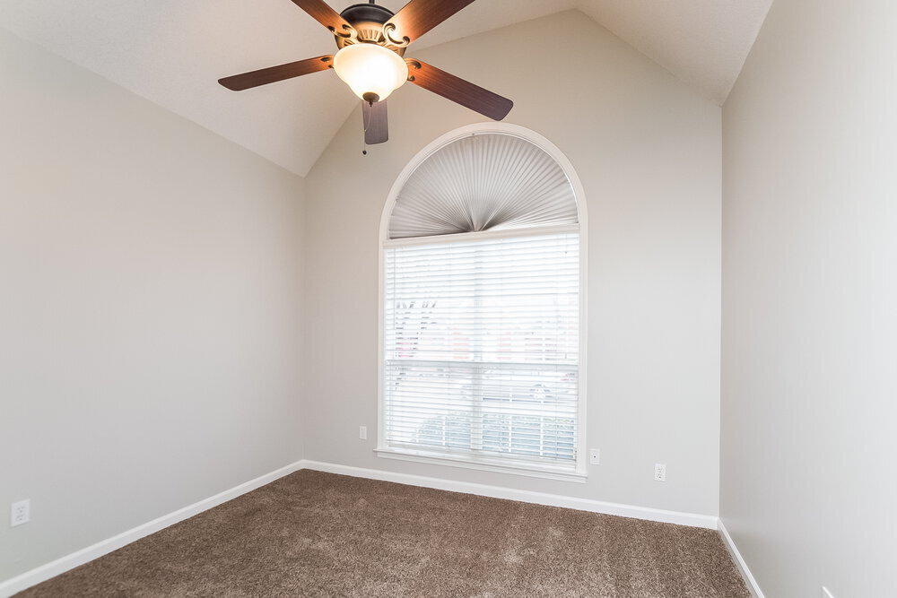 Building Photo - 622 W Ashley Glen Cir