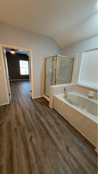 Building Photo - 5204 Alta Vista Ln