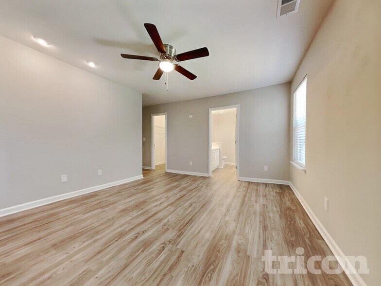Building Photo - 163 Arbor Springs Dr