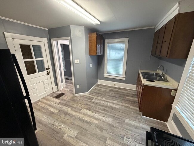 Building Photo - 731 Osborne Way