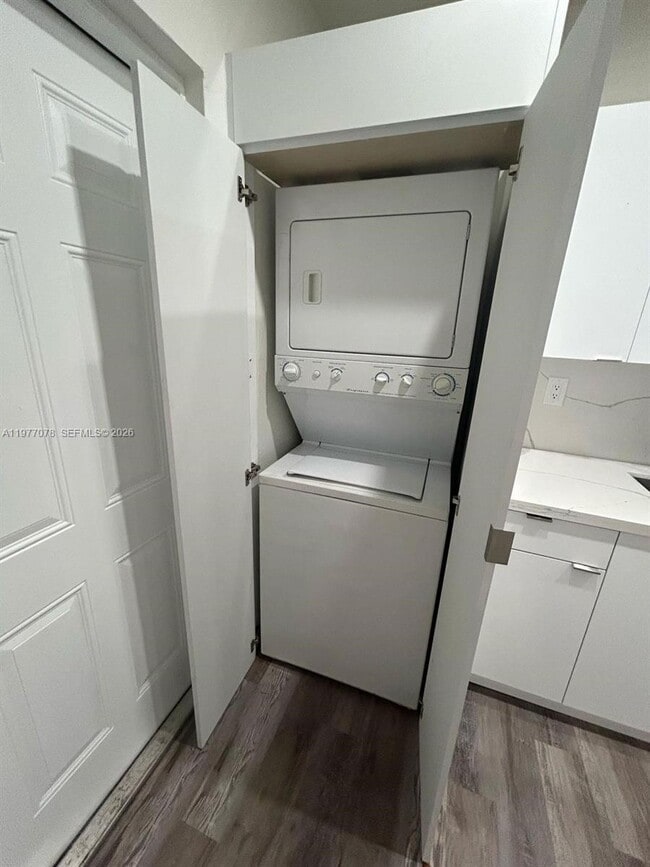 Building Photo - 2929 NW 47th St