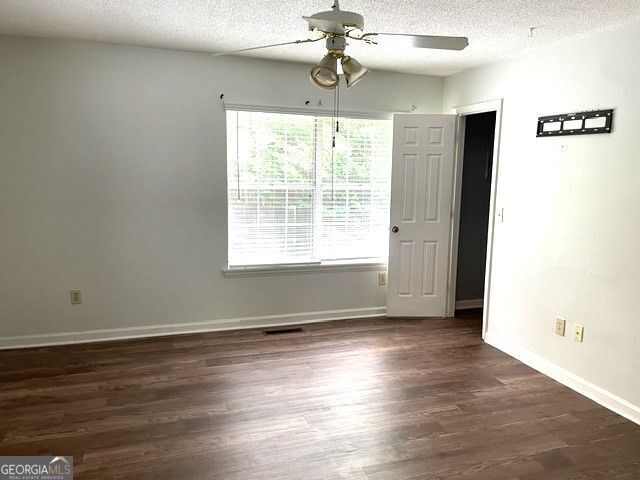 Building Photo - 760 Coventry Township Pl
