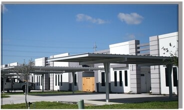 Building Photo - 2922 W Driftwood St