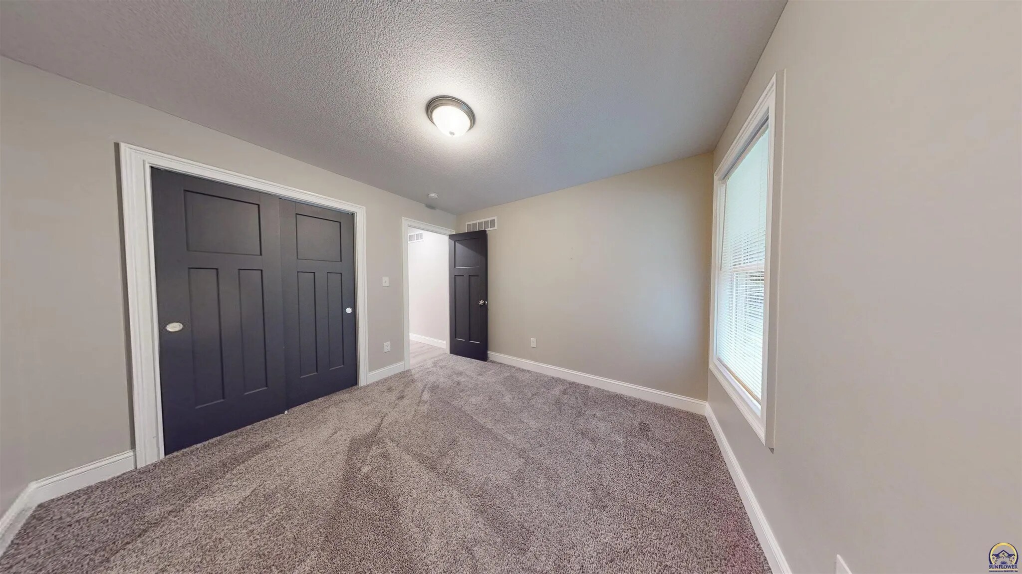Building Photo - 3755 SW Summerfield Dr