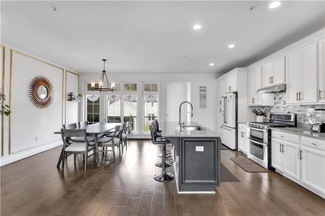 Building Photo - Refined Comfort Meets Modern Living — High...