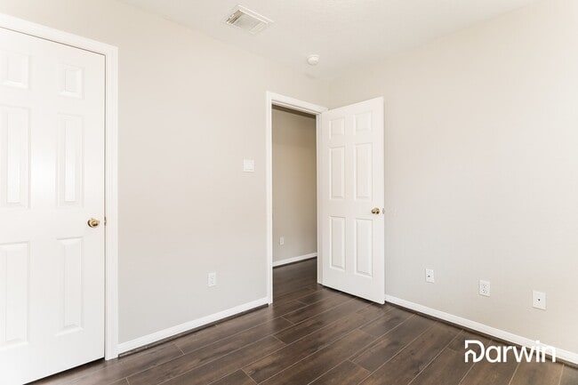 Building Photo - 10819 Windswept