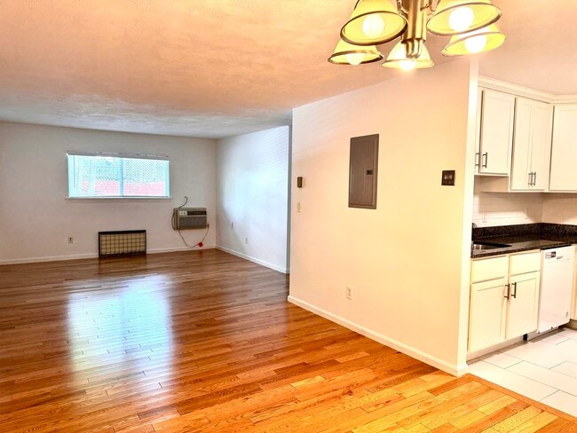 Building Photo - 395 Revere Beach Pkwy