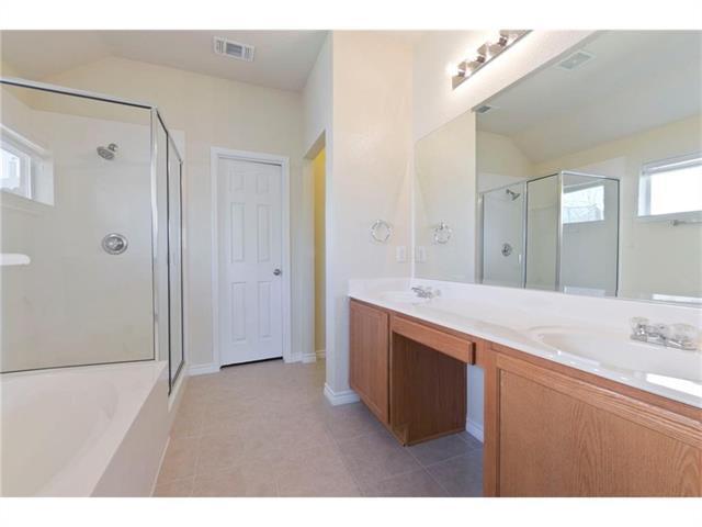 Building Photo - 913 Redbud Road