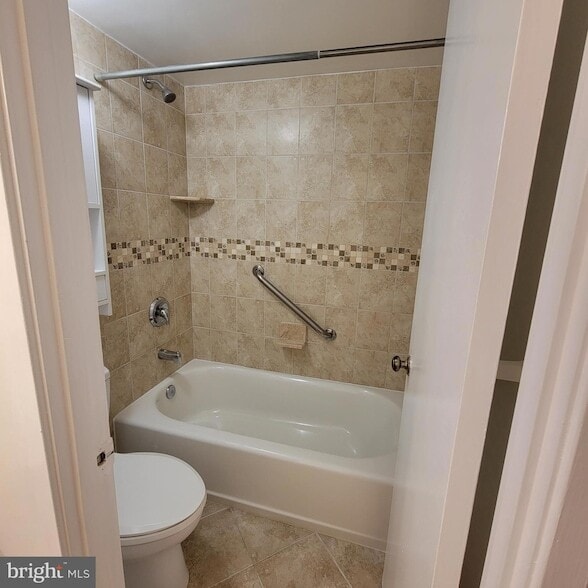 Building Photo - 5901 Mt Eagle Dr