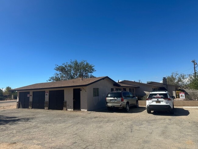 Building Photo - 13176 Navajo Rd