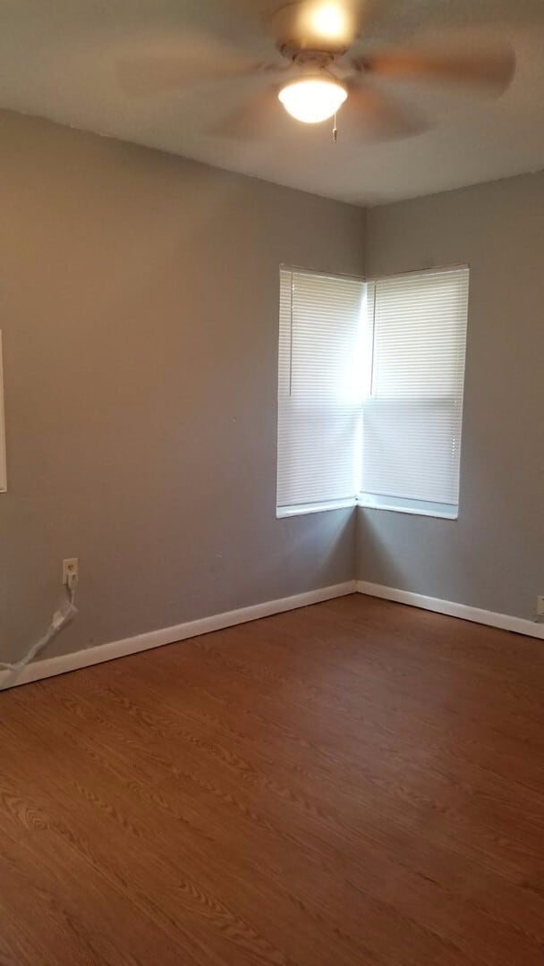 Building Photo - 1 Bedroom Home