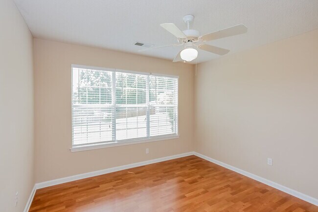 Building Photo - 9296 McClendon Cir N