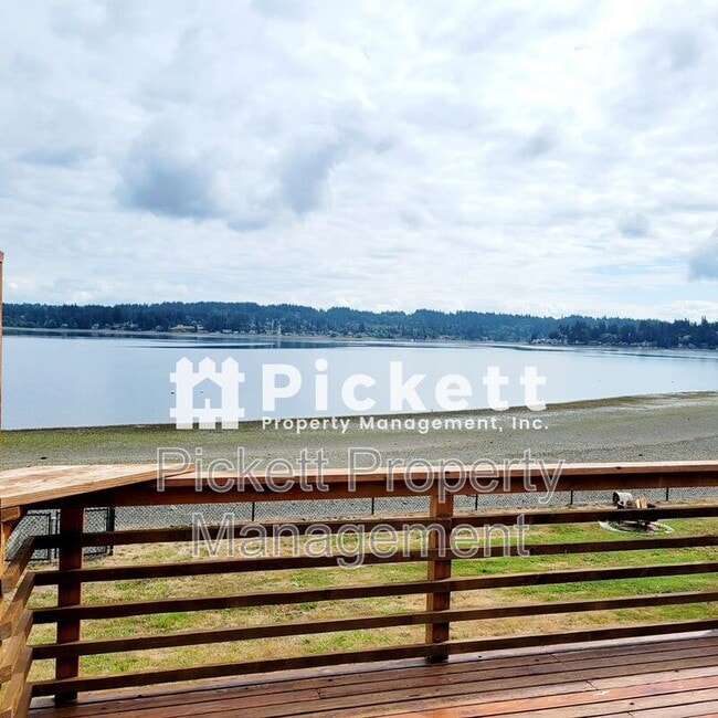 Building Photo - 2821 Erlands Beach Loop NW