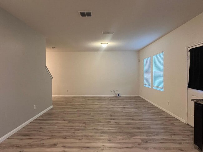 Building Photo - 5410 Rue Girard