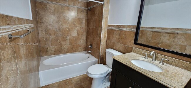 Building Photo - 2665 SW 37th Ave