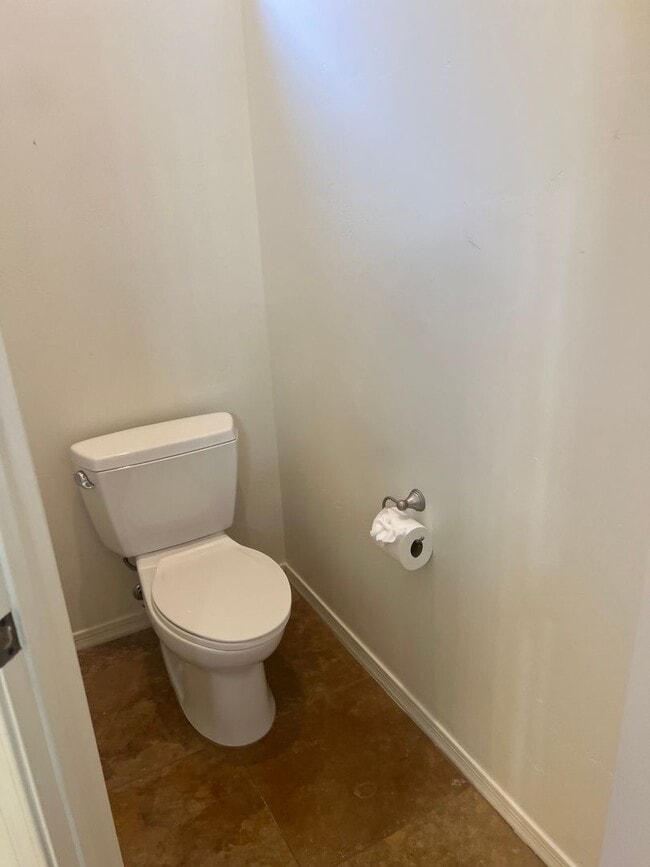 Building Photo - Unfurnished, 1-year long-term rental
