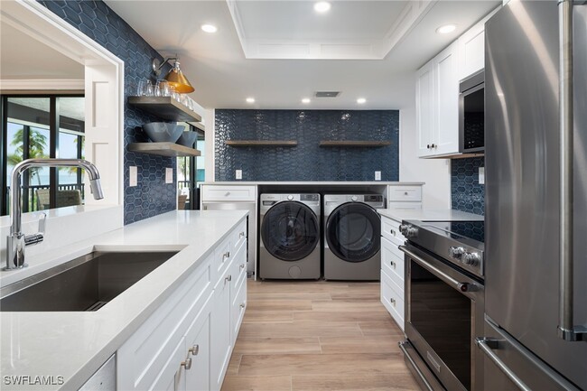 Building Photo - 10475 Gulf Shore Dr