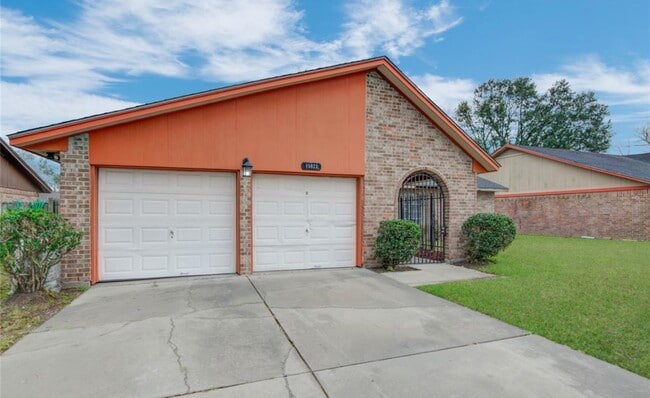 Building Photo - 15823 Ruppstock Dr