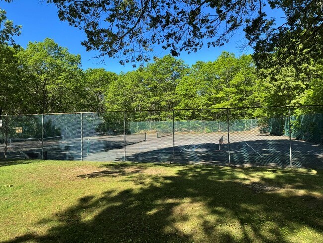 Building Photo - 233 Sagamore Hills Dr