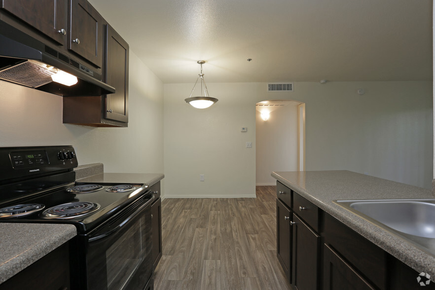 Primary Photo - Mission Tierra Apartments