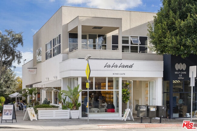 Building Photo - 830 17th St