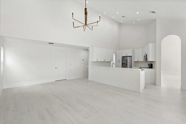Building Photo - 20321 Hacienda Ct
