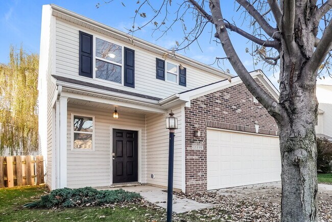 Building Photo - 15559 Old Pond Cir