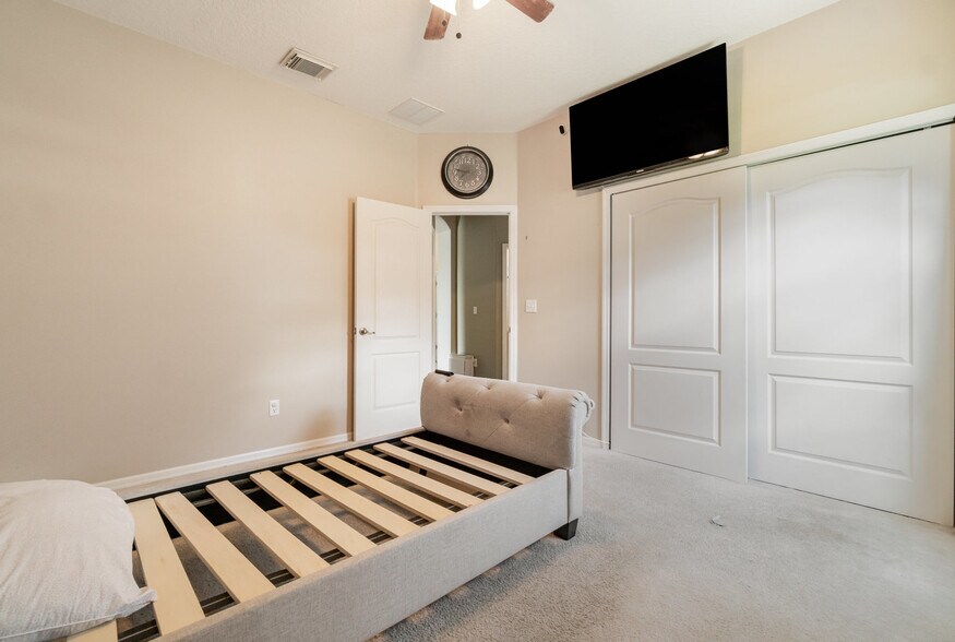 Building Photo - 11526 Wishing Well Ln