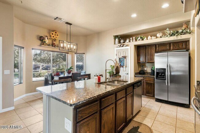 Building Photo - 37005 N 7th St