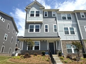 Building Photo - 7017 Bryce Ave