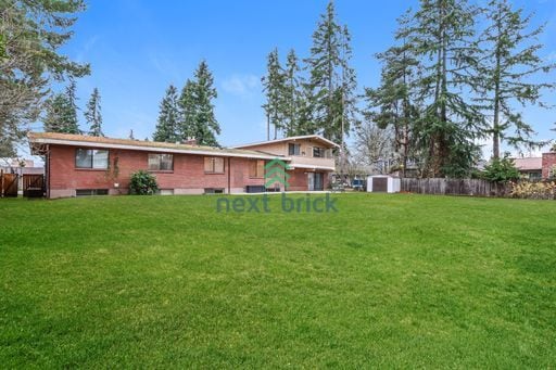 Building Photo - Stunning cul-de-sac residence near Odle Middle School and Bellevue Aquatic Center!