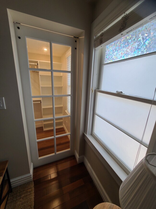 Building Photo - 38 19th Ave