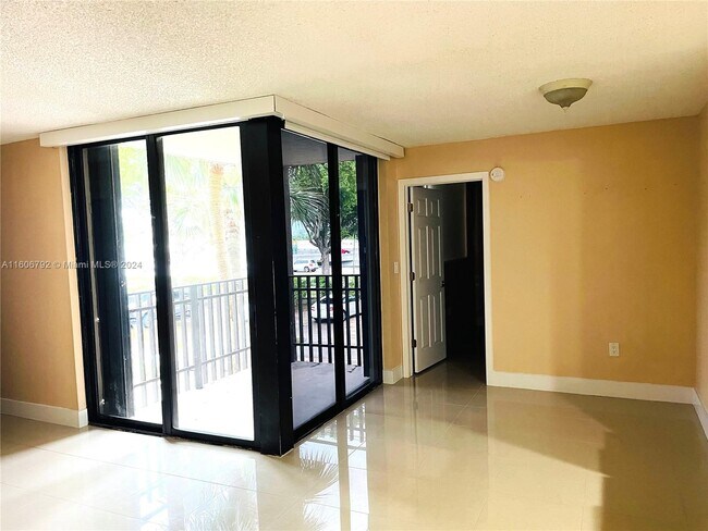 Building Photo - 3601 SW 117th Ave