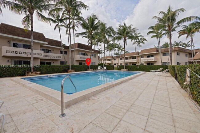 Building Photo - 14500 SW 88th Ave