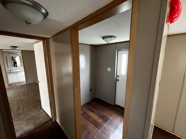 Building Photo - 18517 Prickley Ash Way