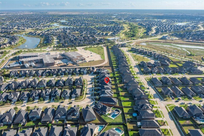 Building Photo - 3618 Windward Canyon Dr