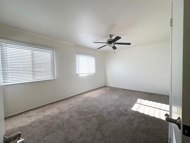 Master Bedroom - 2715 S Cottonwood