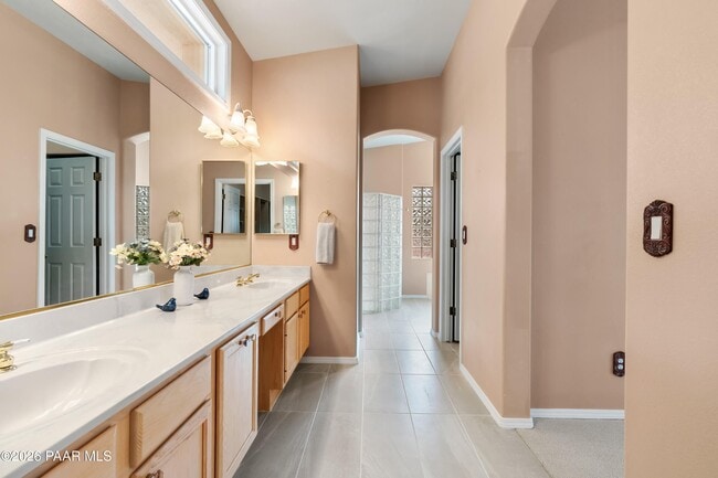Building Photo - 2780 Whispering Way Cir