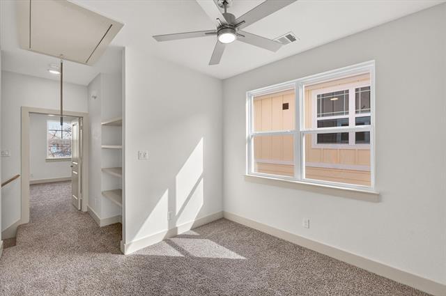 Building Photo - 500 E Kimball St