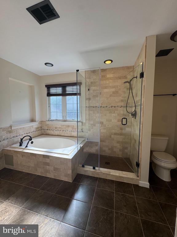 Building Photo - 14036 Sterling Point Dr