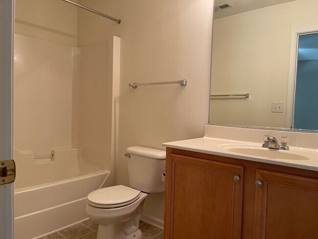 Building Photo - 4257 Falcon Creek Dr