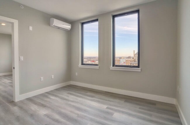 Building Photo - 3516 John F. Kennedy Blvd