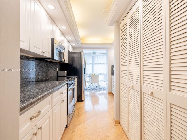 Building Photo - 3200 S Ocean Blvd